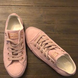 Blush pink suede converse